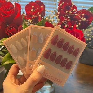 Glamnetic Short Almond Press Ons - Classic Red, Angel, Snow Bunny